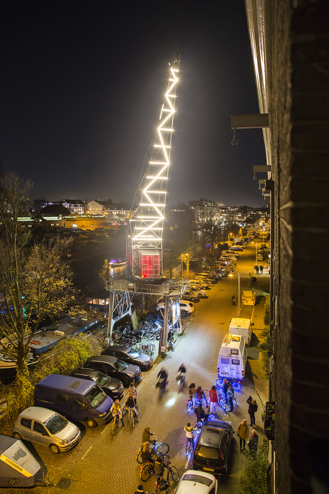 Between the lines by Har Hollands - Amsterdam Light Festival 2019 - Photo Copyright Janus van den Eijnden (11)